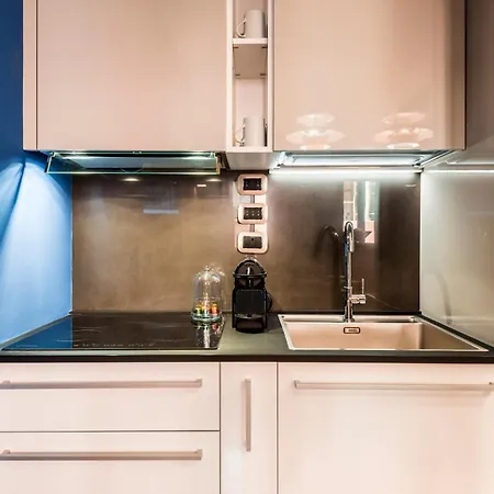 Futurism - Luxury By Design Club Collection * Bologna