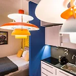 Futurism - Luxury By Design Club Collection * Boloňa