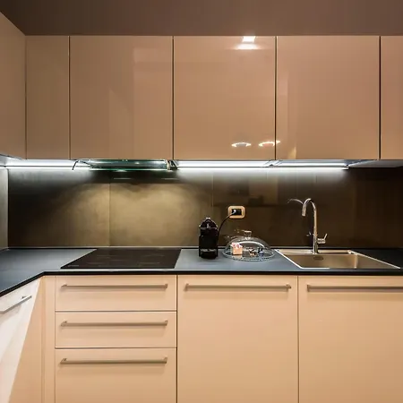 Futurism - Luxury By Design Club Collection ボローニャ