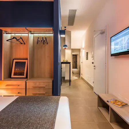 Futurism - Luxury By Design Club Collection Boloňa